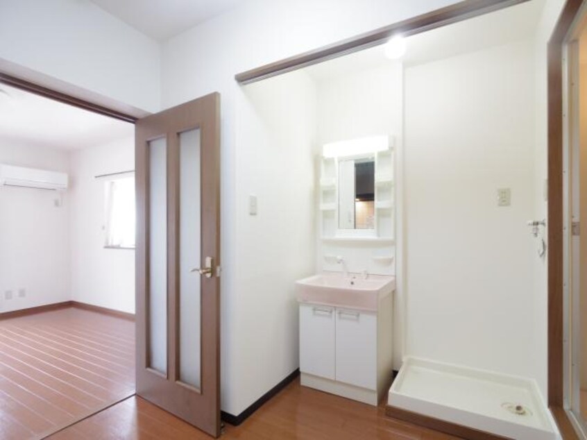  東海道本線/東静岡駅 徒歩10分 1階 築28年