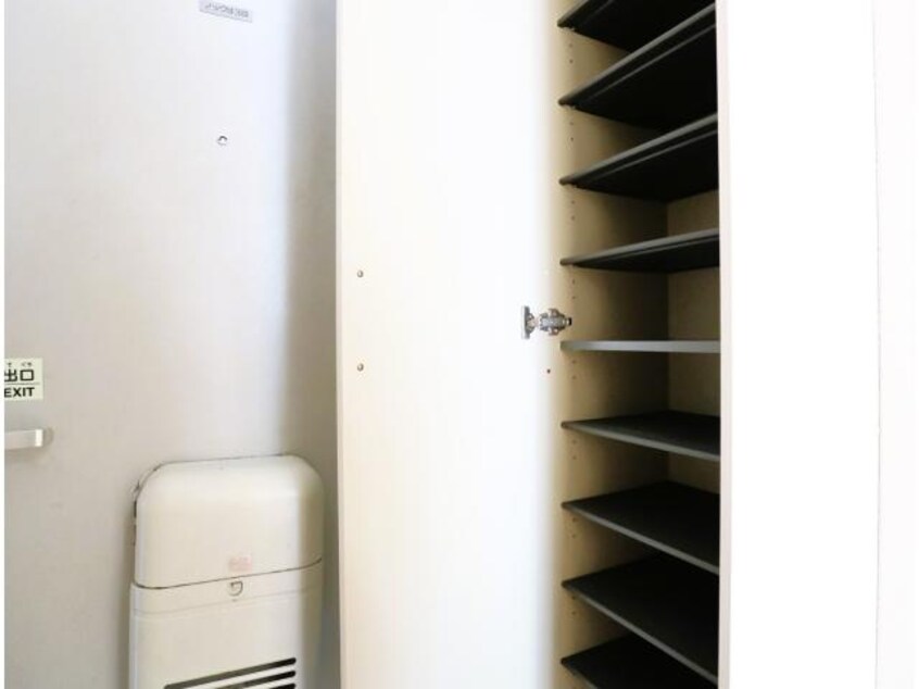  東海道本線/静岡駅 バス17分小鹿公民館前下車:停歩3分 1階 築29年