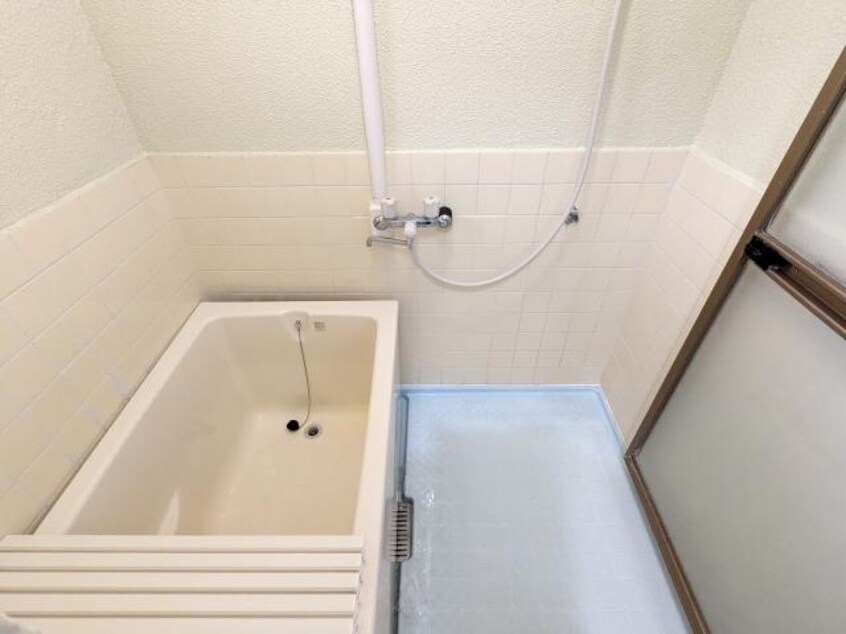  東海道本線/静岡駅 バス8分中田三丁目ダイワハウス前下車:停歩4分 1階 築43年