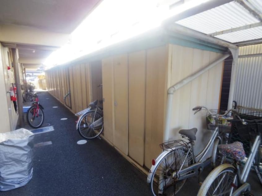  東海道本線/静岡駅 バス8分中田三丁目ダイワハウス前下車:停歩4分 1階 築43年