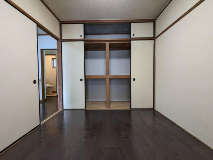  東海道本線/静岡駅 バス8分中田三丁目ダイワハウス前下車:停歩4分 1階 築43年