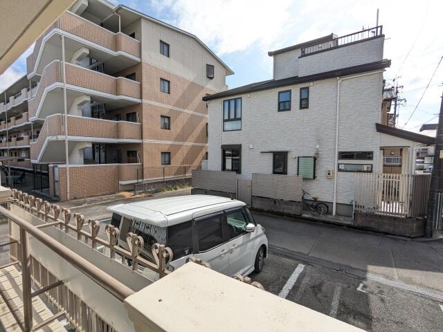  東海道本線/静岡駅 バス8分中田三丁目ダイワハウス前下車:停歩4分 1階 築43年