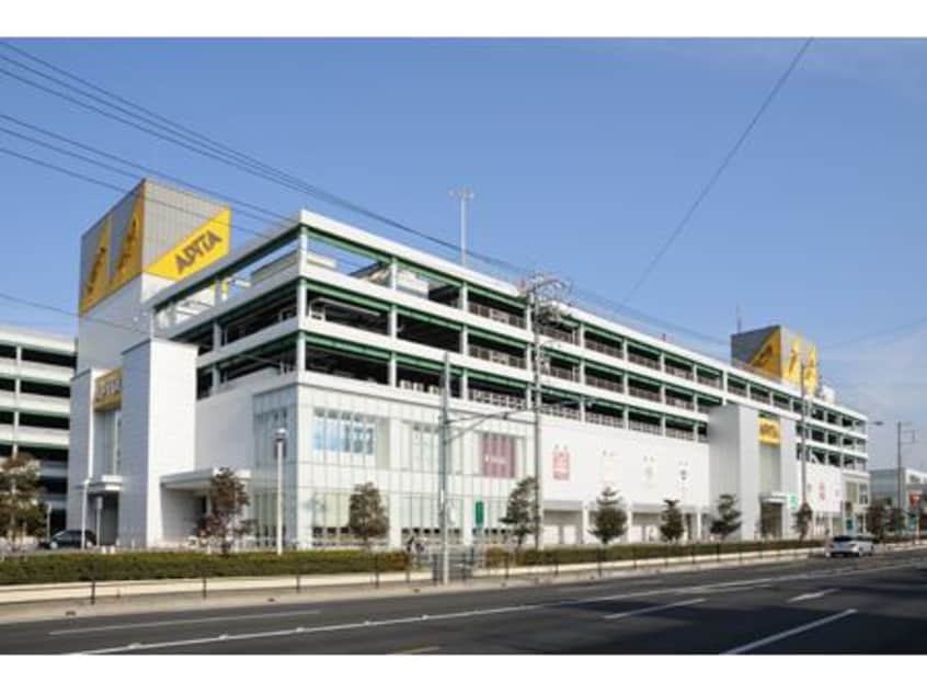 セントラルスクエア静岡(ショッピングセンター/アウトレットモール)まで1701m 東海道本線/静岡駅 徒歩19分 1階 築16年
