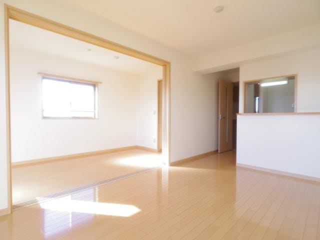  東海道本線/静岡駅 バス17分西脇下下車:停歩8分 3階 築17年