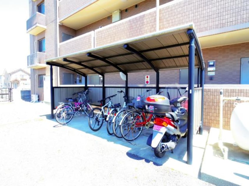  東海道本線/静岡駅 バス16分西脇下下車:停歩8分 4階 築17年