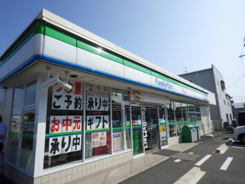 ファミリーマート静岡西島店(コンビニ)まで456m 東海道本線/静岡駅 バス17分西脇下下車:停歩8分 3階 築17年