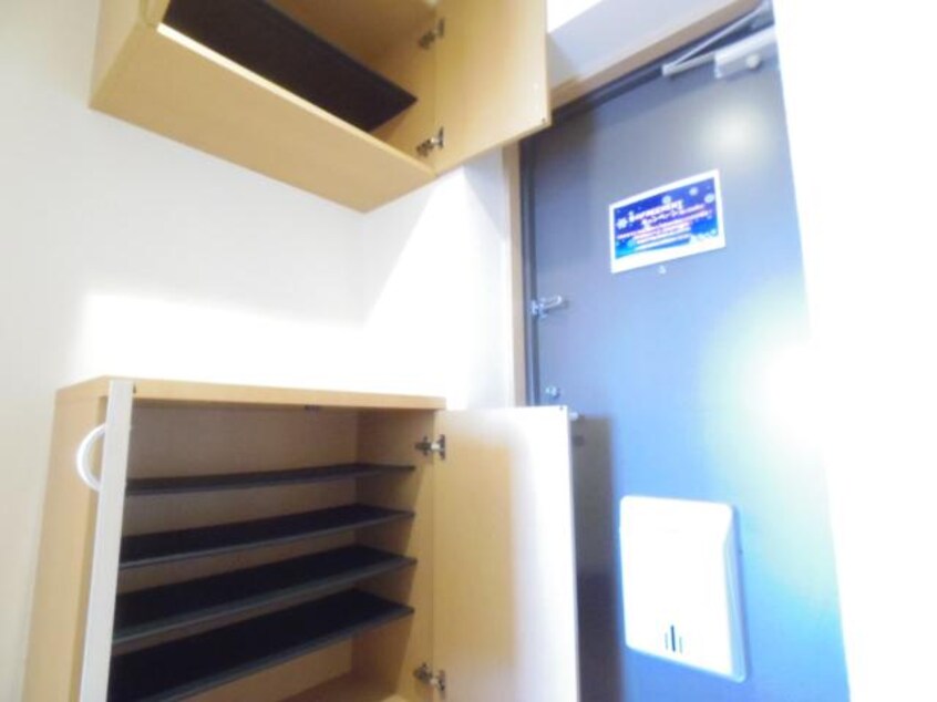  東海道本線/静岡駅 バス17分西脇下下車:停歩8分 3階 築17年