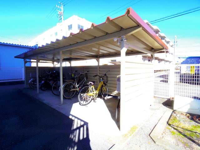  東海道本線/静岡駅 バス18分宮竹一丁目下車:停歩3分 1階 築38年