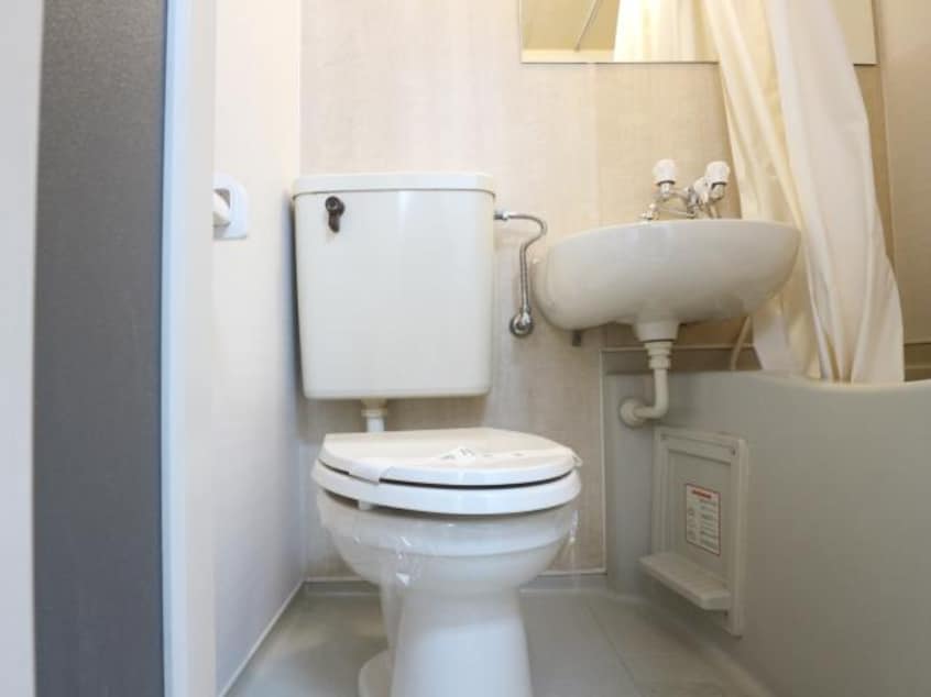  東海道本線/東静岡駅 徒歩16分 2階 築34年