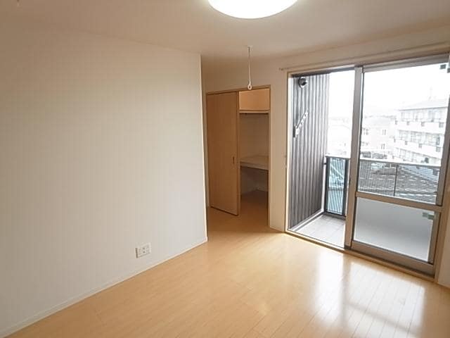  東海道本線/静岡駅 バス23分宮川下車:停歩1分 1-2階 築16年