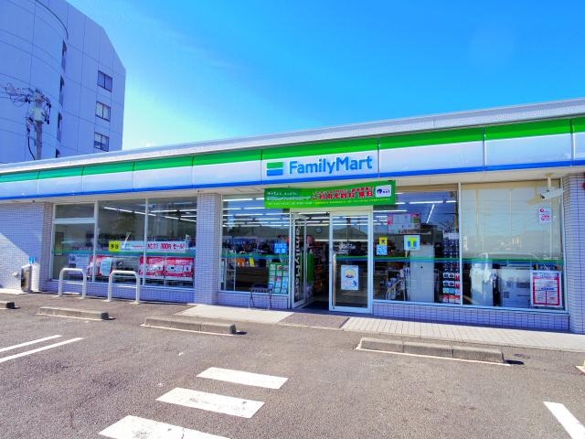 ファミリーマート静岡曲金六丁目店(コンビニ)まで345m 東海道本線/東静岡駅 徒歩15分 1階 築23年