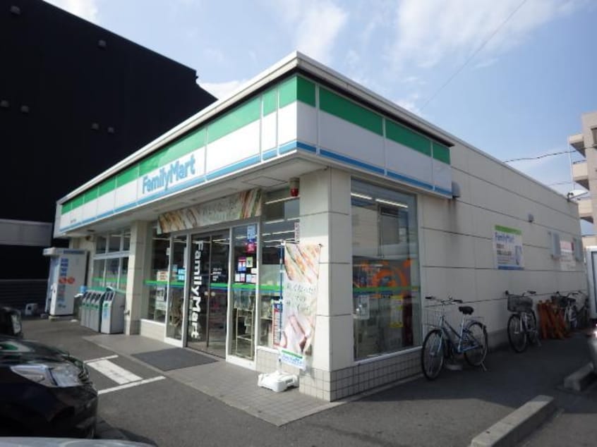 ファミリーマート静岡大坪南店(コンビニ)まで103m 東海道本線/静岡駅 徒歩18分 3階 築37年