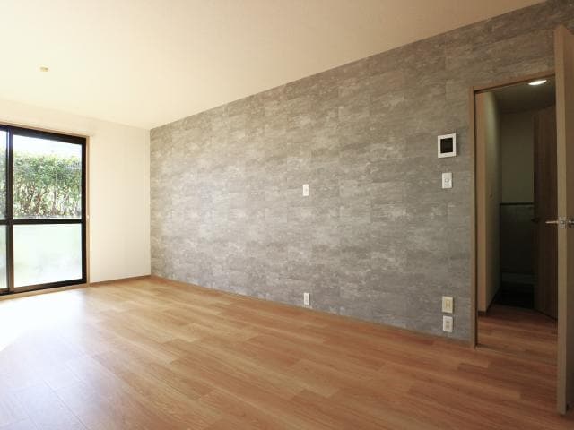  東海道本線/静岡駅 バス12分見瀬Ｄａｉｉｃｈｉ－ＴＶ入口下車:停歩3分 1階 築28年