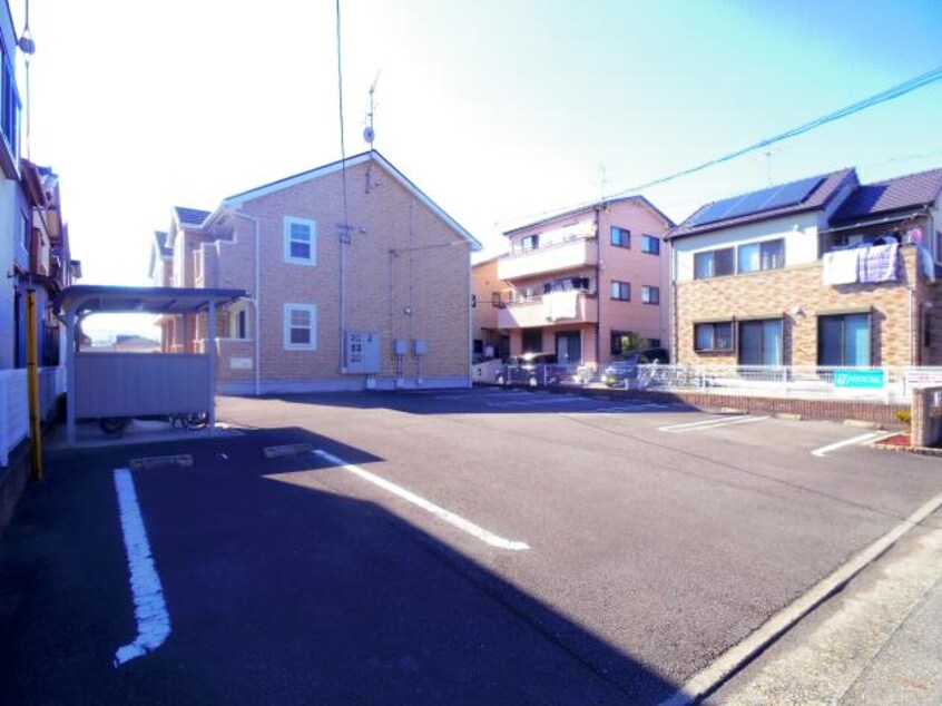  東海道本線/静岡駅 バス15分下島北下車:停歩7分 1階 築16年