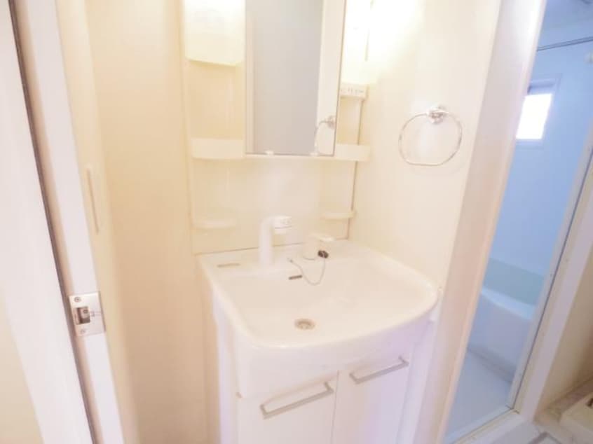  東海道本線/静岡駅 バス20分堀ノ内下車:停歩4分 1階 築15年