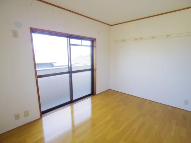  東海道本線/静岡駅 バス10分石田ＳＢＳ学苑入口下車:停歩3分 1階 築28年