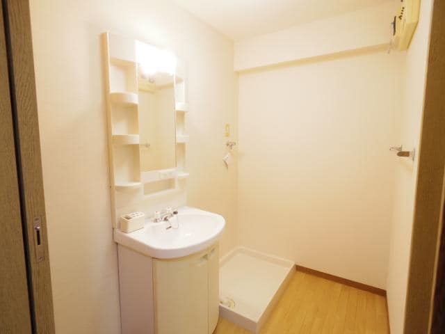  東海道本線/静岡駅 バス11分登呂遺跡入口下車:停歩1分 2階 築24年