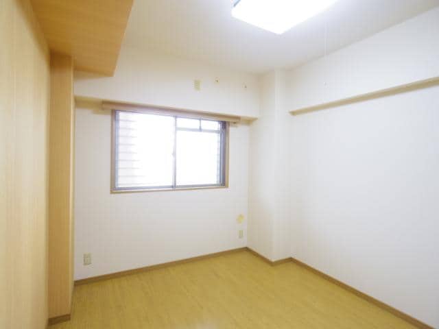  東海道本線/静岡駅 バス11分登呂遺跡入口下車:停歩1分 2階 築24年