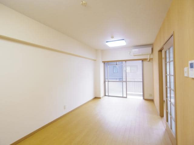  東海道本線/静岡駅 バス11分登呂遺跡入口下車:停歩1分 2階 築24年