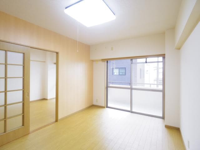  東海道本線/静岡駅 バス11分登呂遺跡入口下車:停歩1分 2階 築24年