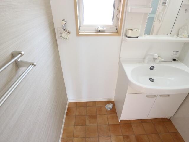  東海道本線/東静岡駅 徒歩24分 2階 築15年