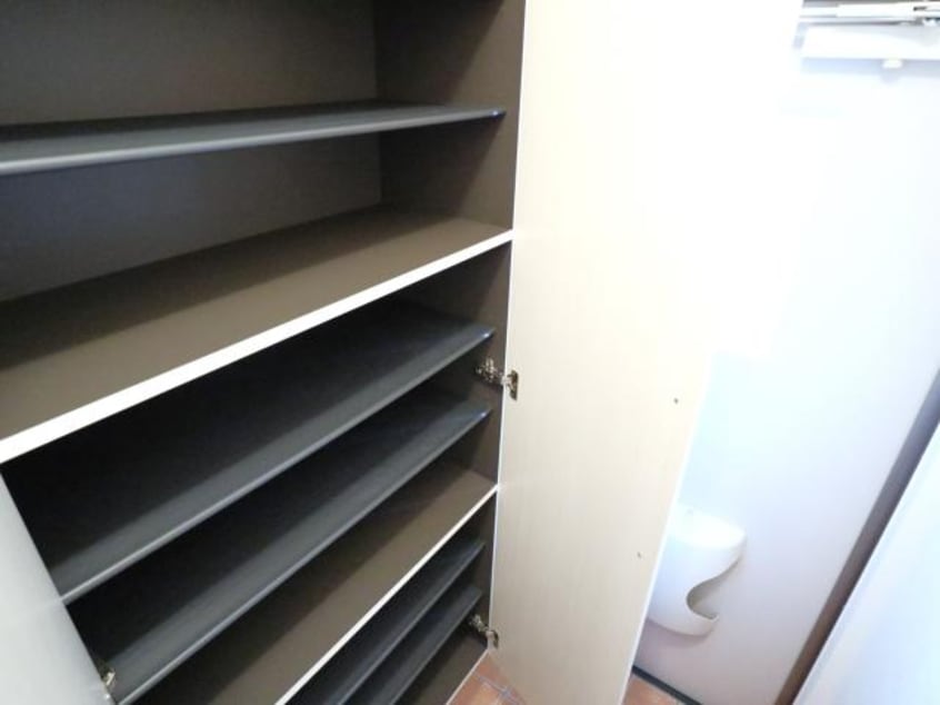  東海道本線/焼津駅 バス7分縦小路柳屋本店前下車:停歩3分 2階 築15年