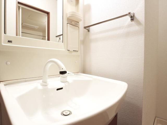  東海道本線/静岡駅 バス20分堀ノ内下車:停歩4分 1階 築17年