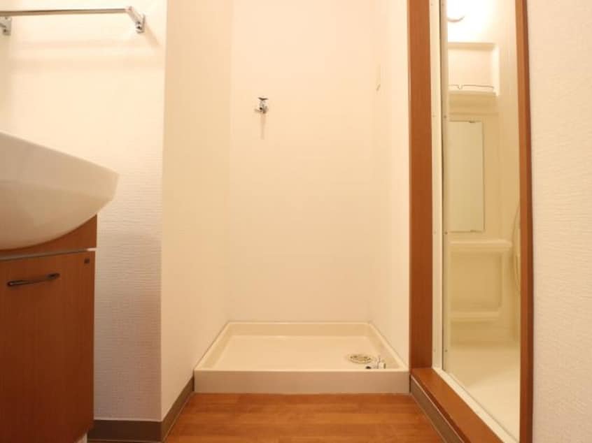  東海道本線/静岡駅 バス20分堀ノ内下車:停歩4分 1階 築17年