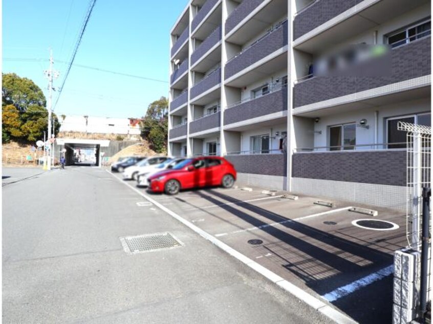  東海道本線/静岡駅 バス12分登呂南下車:停歩5分 1階 築14年