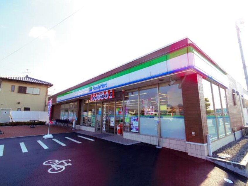 ファミリーマート焼津石津店(コンビニ)まで415m 東海道本線/焼津駅 バス13分石津下島下車:停歩3分 2階 築14年
