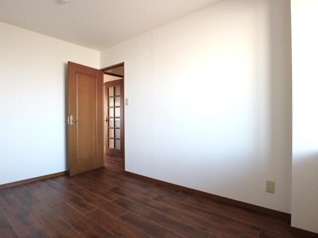  東海道本線/静岡駅 バス15分中村町下下車:停歩3分 5階 築26年