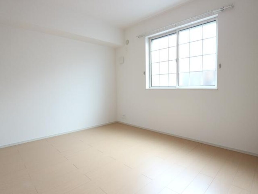  東海道本線/静岡駅 バス13分宮竹二丁目下車:停歩4分 1階 築14年