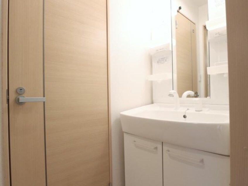  東海道本線/静岡駅 バス13分宮竹二丁目下車:停歩4分 1階 築14年