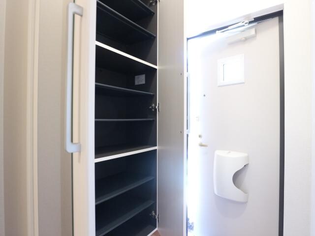  東海道本線/静岡駅 バス13分宮竹二丁目下車:停歩4分 1階 築14年