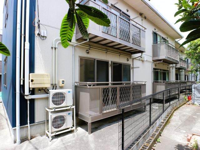  東海道本線/静岡駅 バス13分小鹿局前下車:停歩2分 2階 築14年