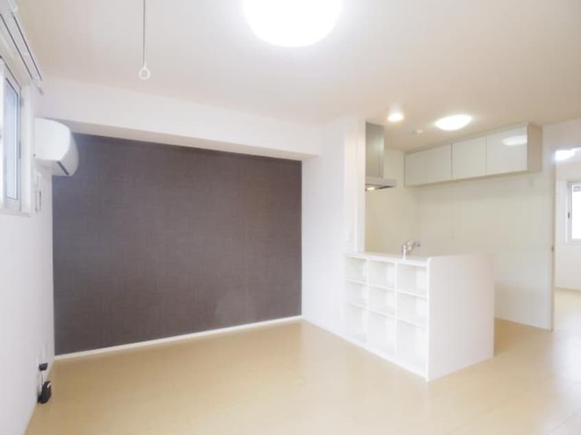  東海道本線/静岡駅 バス20分宮竹児童公園前下車:停歩6分 1階 築14年