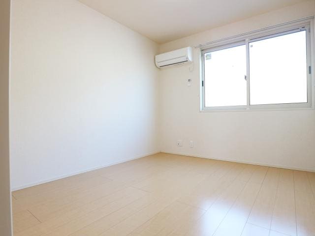 同イメージ 東海道本線/静岡駅 バス20分宮竹児童公園前下車:停歩6分 2階 築14年