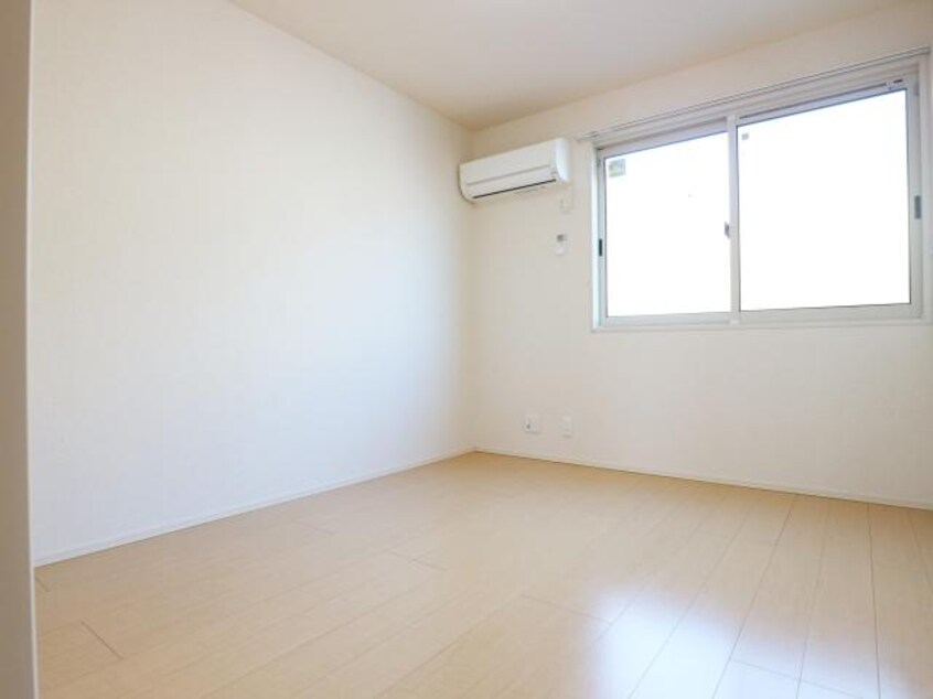 同イメージ 東海道本線/静岡駅 バス20分宮竹児童公園前下車:停歩6分 2階 築14年