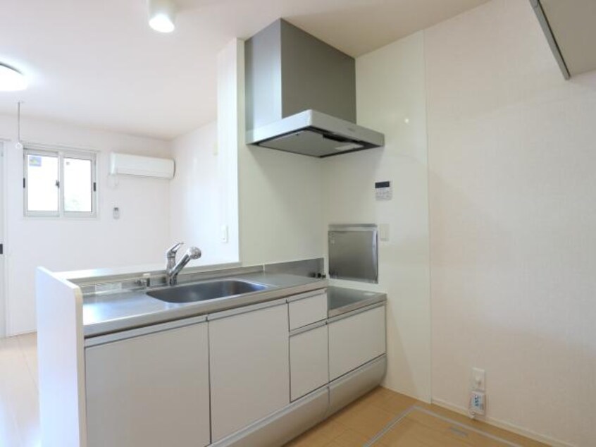 同イメージ 東海道本線/静岡駅 バス20分宮竹児童公園前下車:停歩6分 2階 築14年