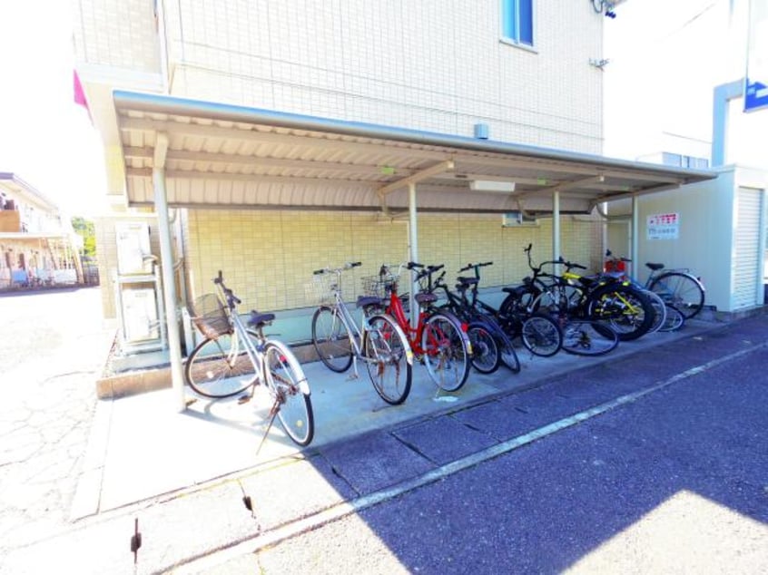  東海道本線/静岡駅 バス20分宮竹児童公園前下車:停歩6分 1階 築14年