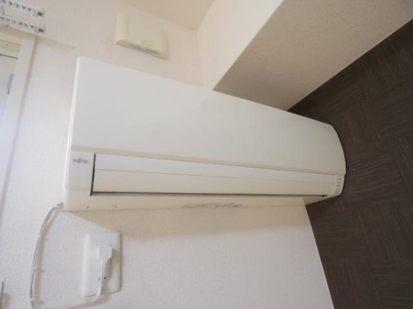  東海道本線/静岡駅 バス20分宮竹児童公園前下車:停歩6分 1階 築14年