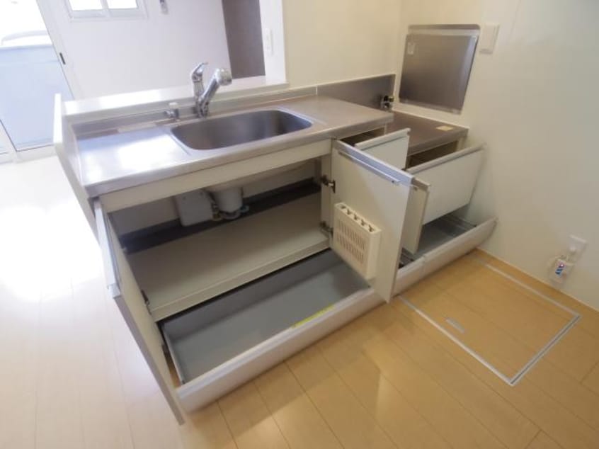  東海道本線/静岡駅 バス20分宮竹児童公園前下車:停歩6分 1階 築14年