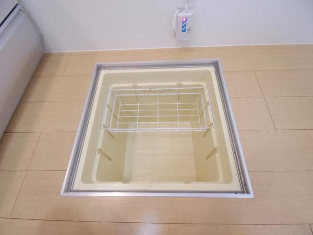  東海道本線/静岡駅 バス20分宮竹児童公園前下車:停歩6分 1階 築14年