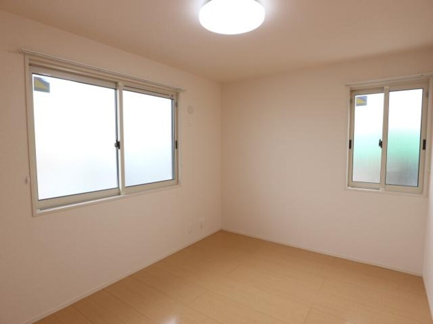  東海道本線/静岡駅 バス20分宮竹児童公園前下車:停歩6分 2階 築14年
