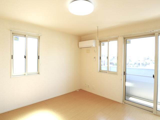  東海道本線/焼津駅 バス12分三ケ名東下車:停歩6分 2階 築14年