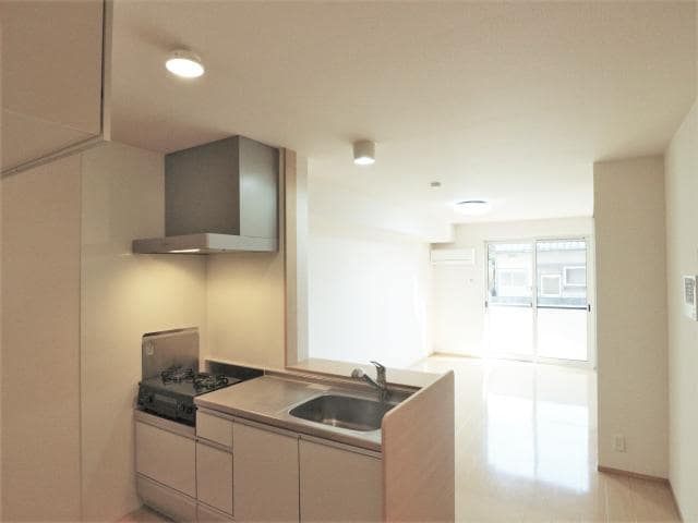  東海道本線/静岡駅 バス10分登呂遺跡入口下車:停歩3分 1階 築14年