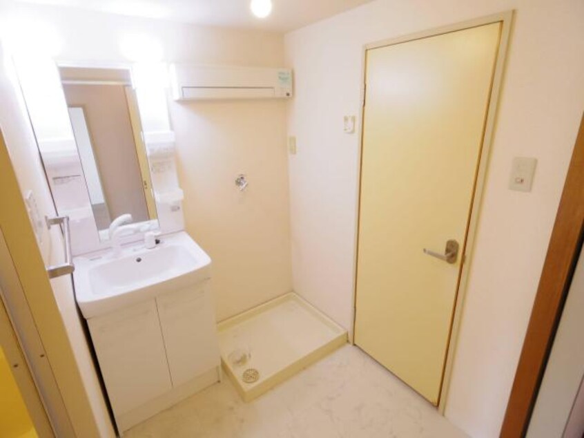  東海道本線/静岡駅 バス15分敷地二丁目下車:停歩2分 1階 築26年