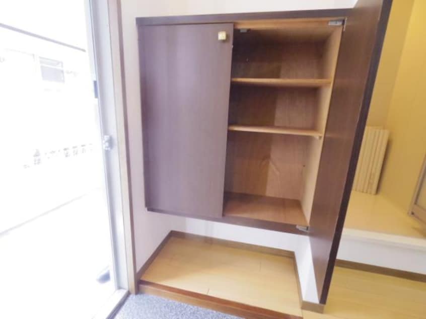  東海道本線/静岡駅 バス18分小鹿下車:停歩10分 1階 築32年