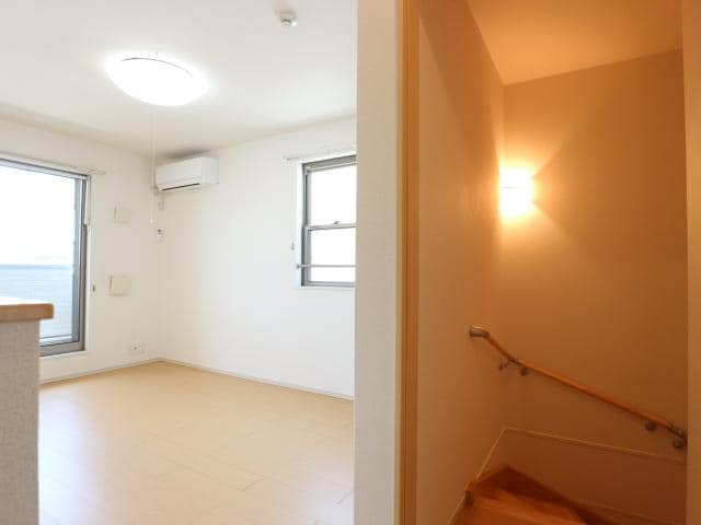  東海道本線/静岡駅 バス14分登呂南下車:停歩6分 2階 築13年