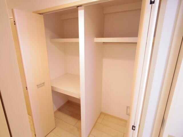  東海道本線/静岡駅 バス13分登呂コープタウン入口下車:停歩3分 2階 築13年